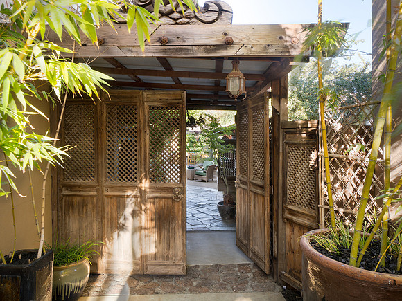 A Garden in Naglee Park Rises From The Waters
